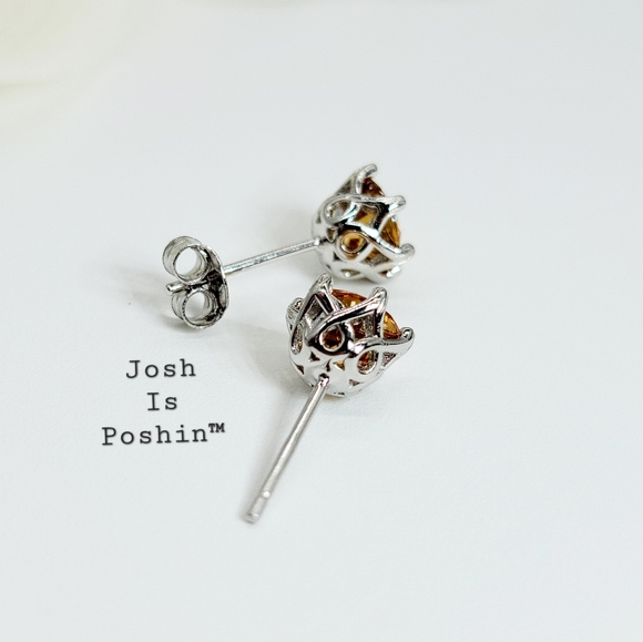 2CT. T.W. Orange Moissanite round cut stud earrings in sterling silver - Picture 8 of 13